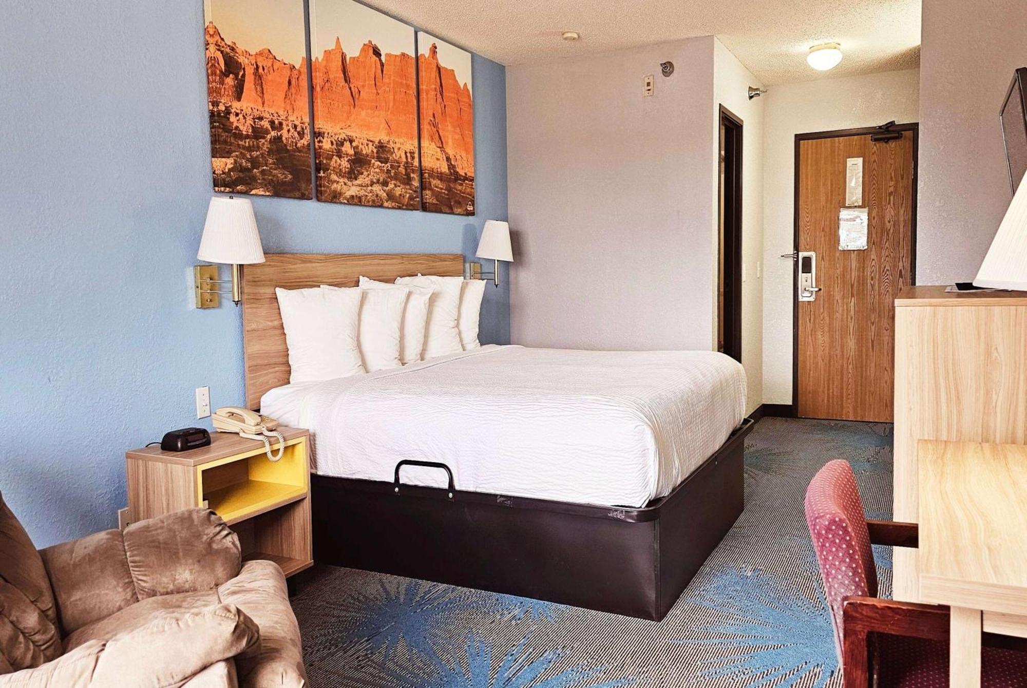Days Inn By Wyndham Ozark Springfield Extérieur photo
